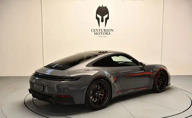 Porsche 992 view 4