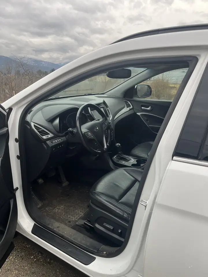 Hyundai SANTA FE снимка Hyundai SANTA FE