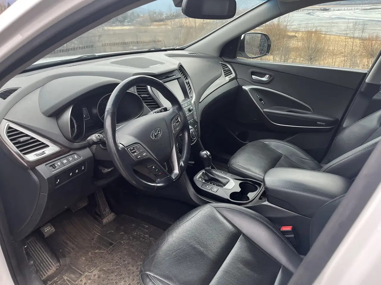 Hyundai SANTA FE снимка Hyundai SANTA FE