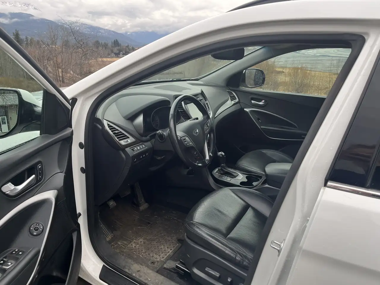 Hyundai SANTA FE снимка Hyundai SANTA FE