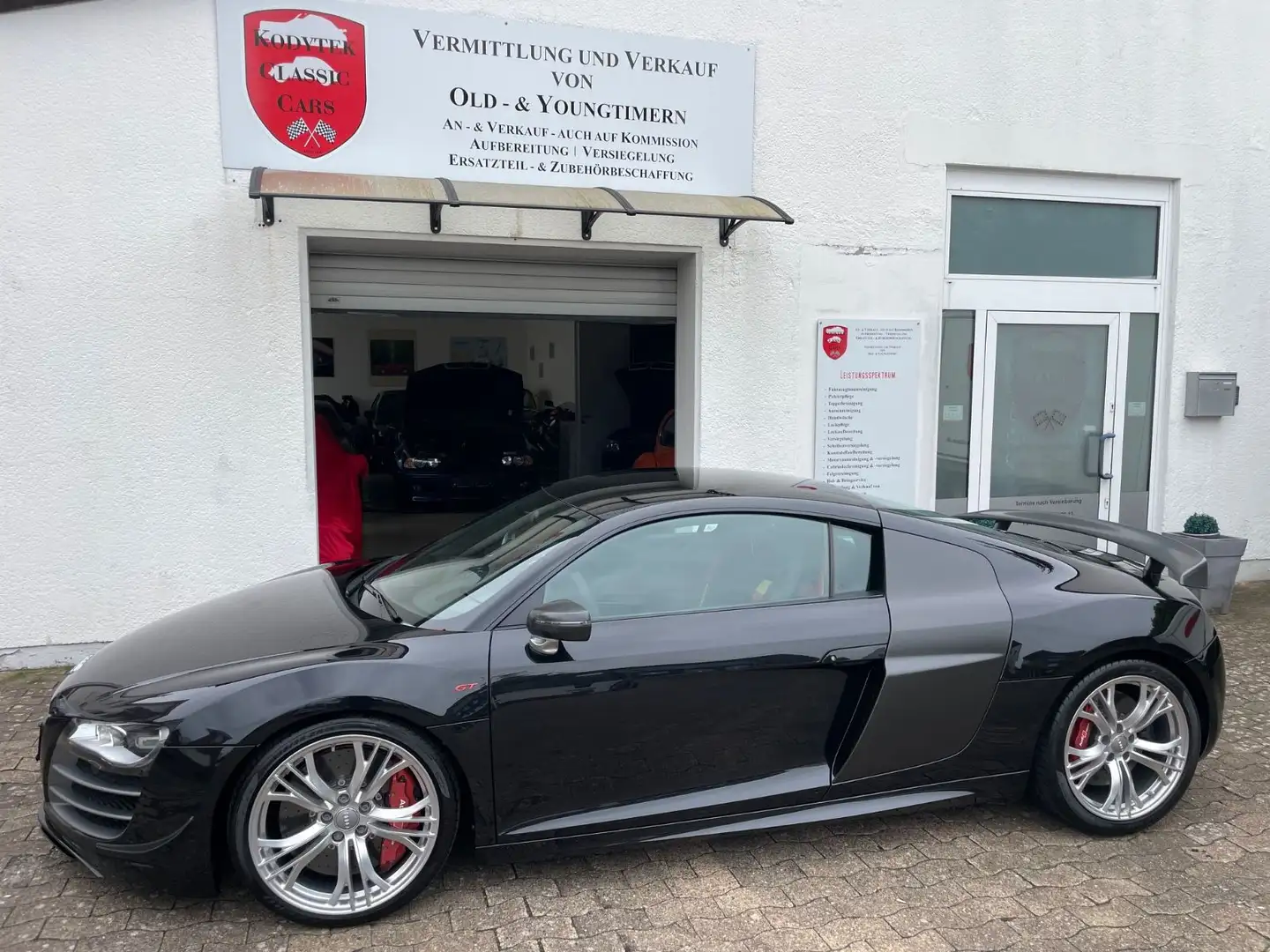 Audi R8 GT Coupe 5.2 quattro Rennsportpaket Schwarz - 2