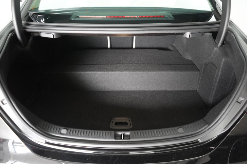 Mercedes-Benz E 300 de 9G-Tronic Leder/Pano/STHZ/360Kamera/HuD — photo 7