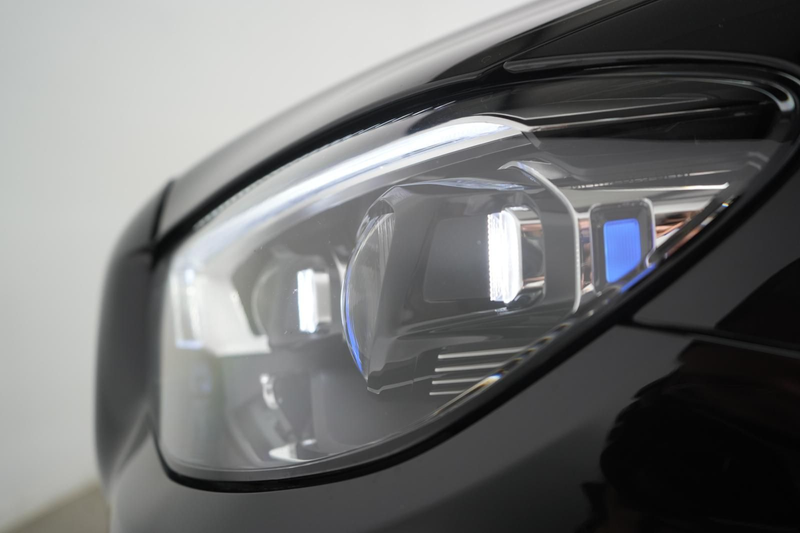 Mercedes-Benz E 300 de 9G-Tronic Leder/Pano/STHZ/360Kamera/HuD — photo 9