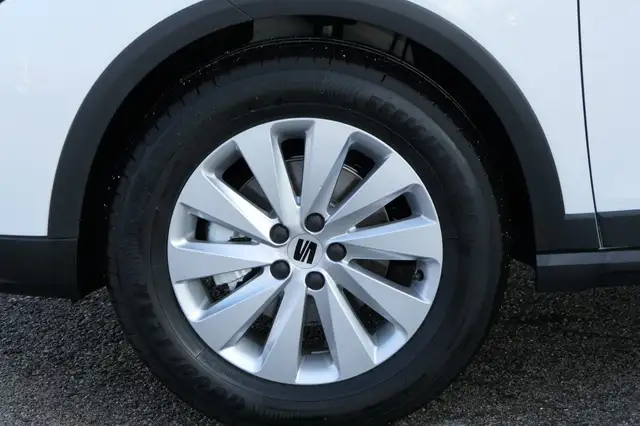 Seat Arona view 3