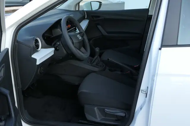 Seat Arona view 6