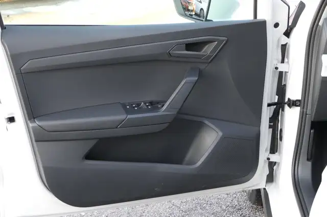 Seat Arona view 5