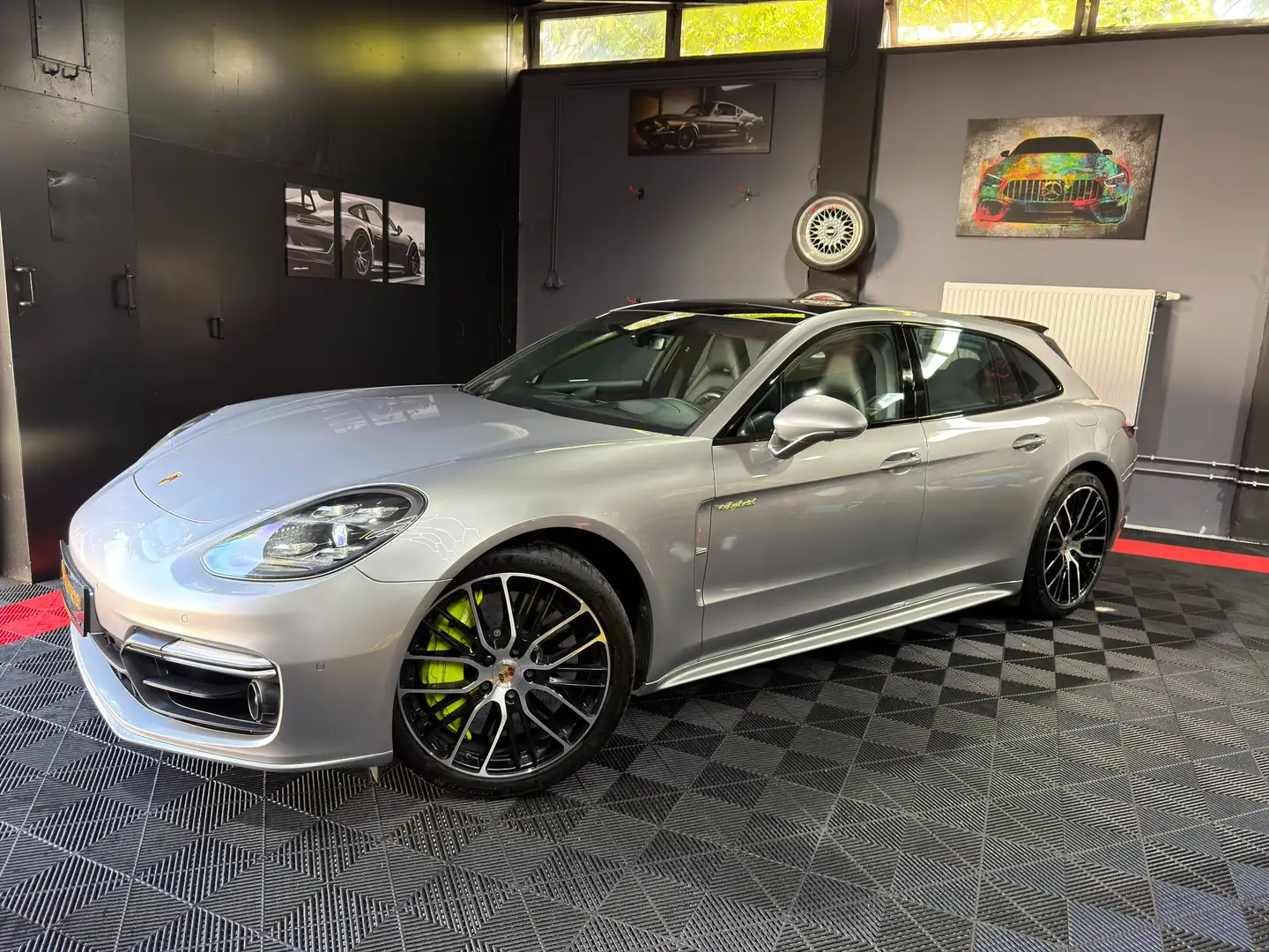 Porsche Panamera Turbo S E-Hybrid Silber - 1