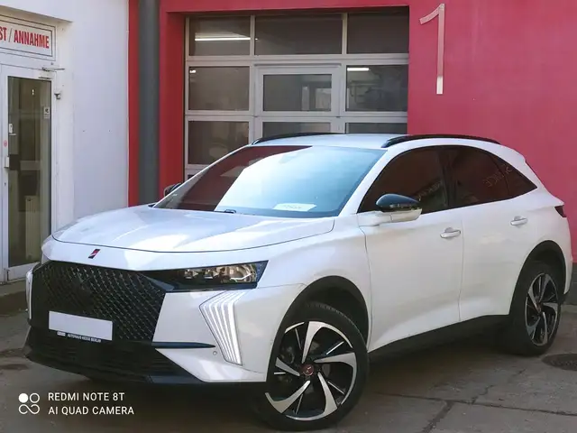 DS Automobiles DS 7 Crossback PerformanceLine HDi130 EAT8*Kamera