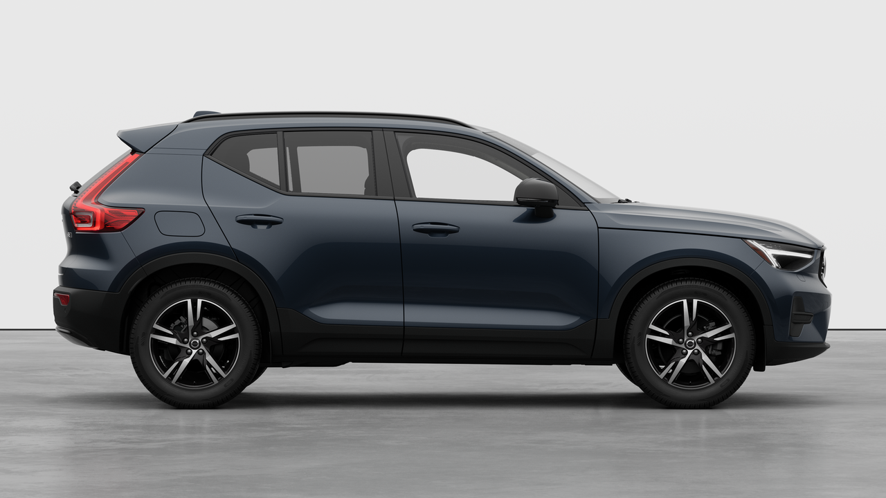 2026 Volvo XC40 Core (Dark Theme) thumb 7