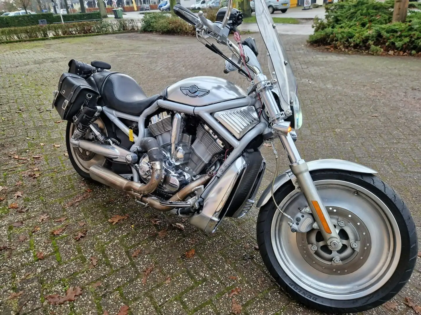 Harley-Davidson V-Rod Сірий - 1