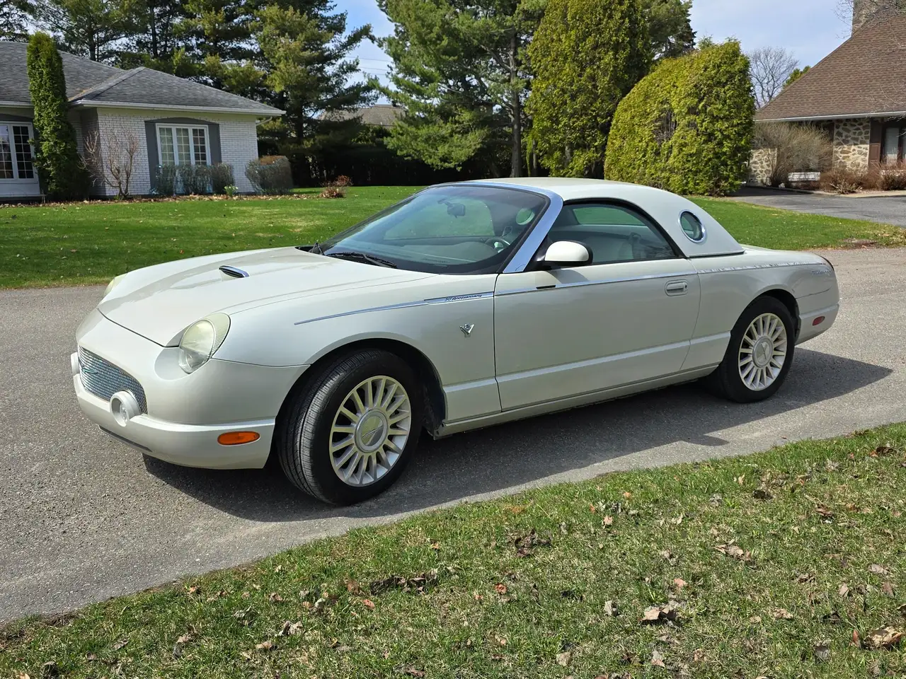 2005 Ford Thunderbird