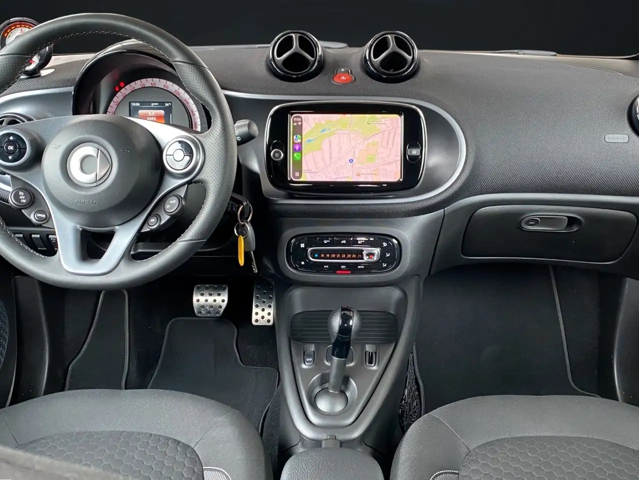 smart forTwo 2021 — фото 10