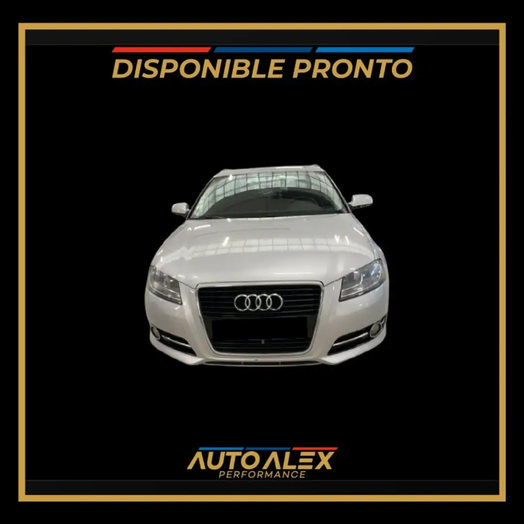 Audi A3 Sportback 2.0TDI Ambiente quattro Gris - 2