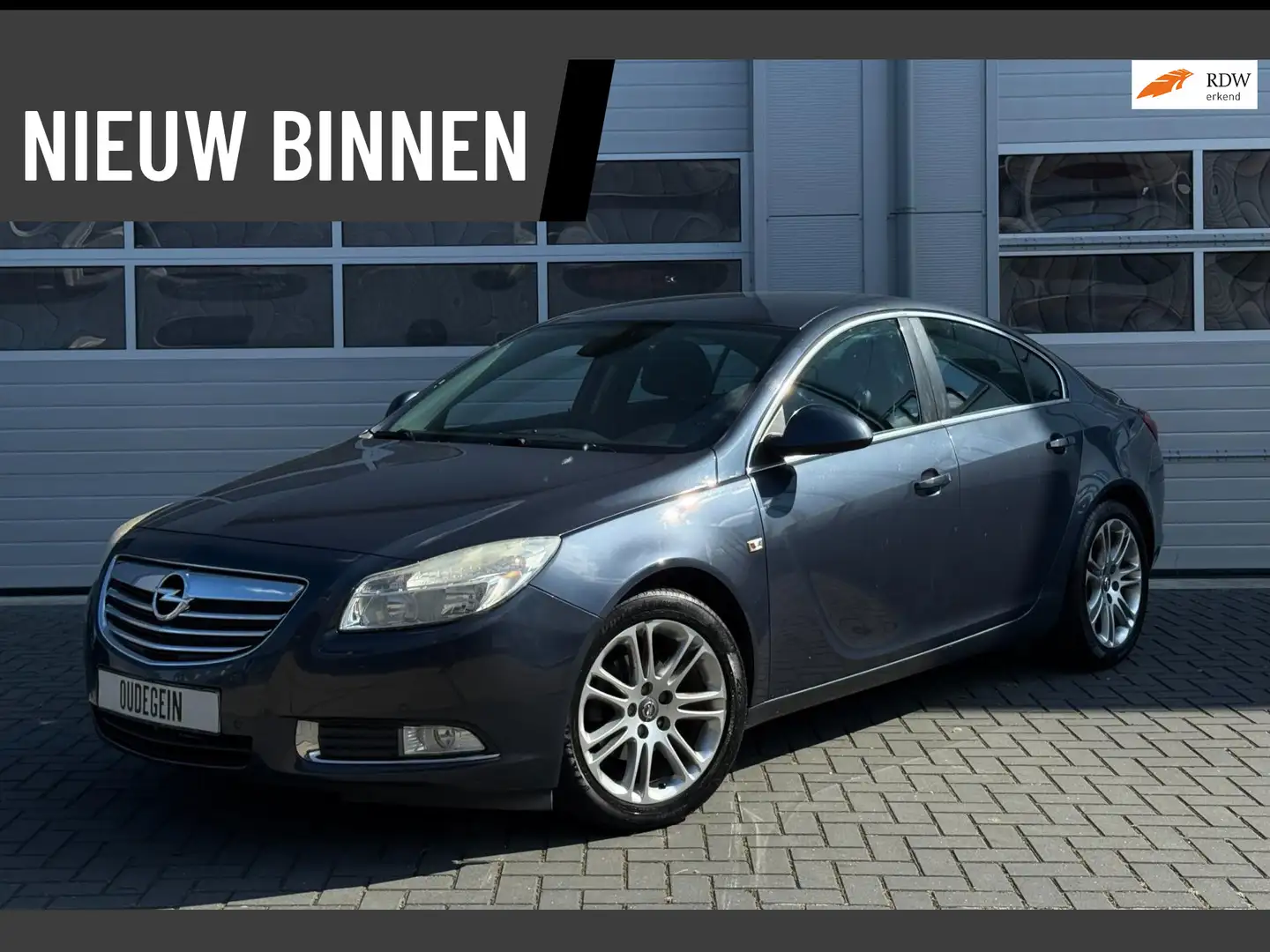 Opel Insignia 1.8 Edition / Climate Control / Cruise / Pdc / Grijs - 1