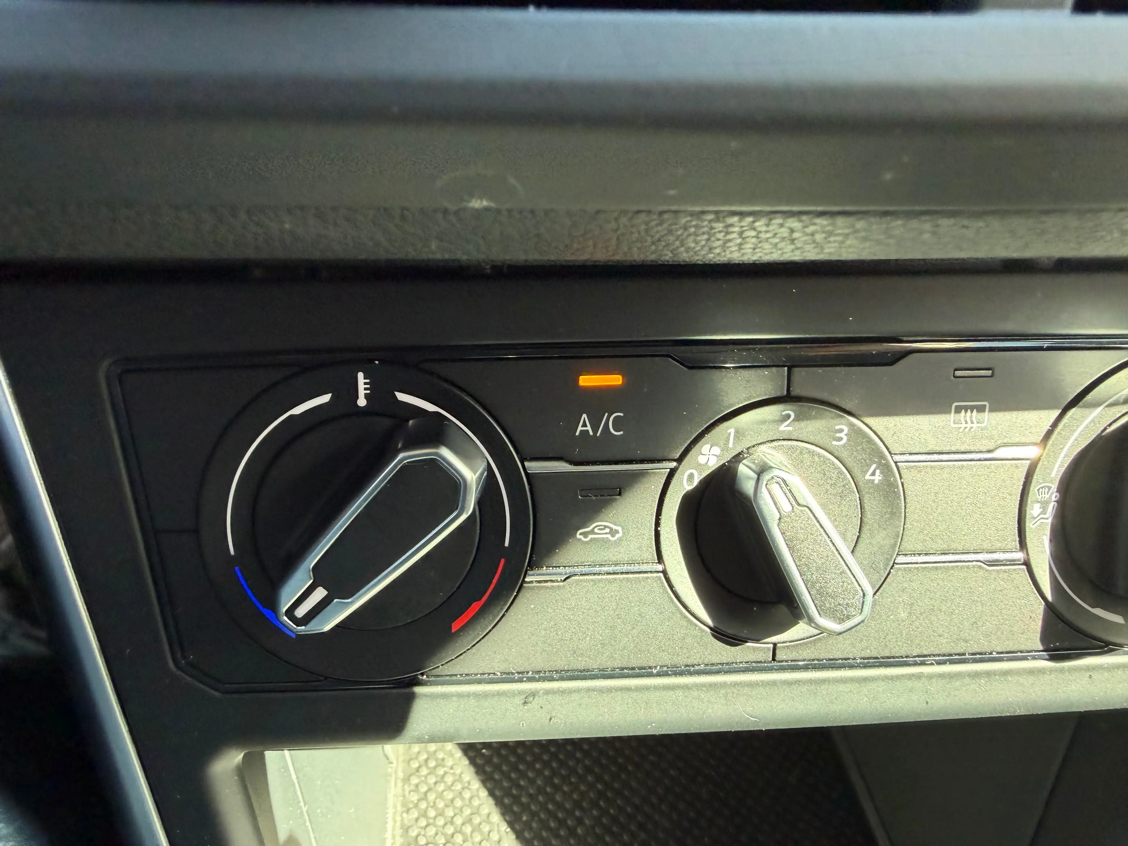 Volkswagen Taigo Taigo 1.0 TSI Life Business OPF DSG Life Business — photo 10