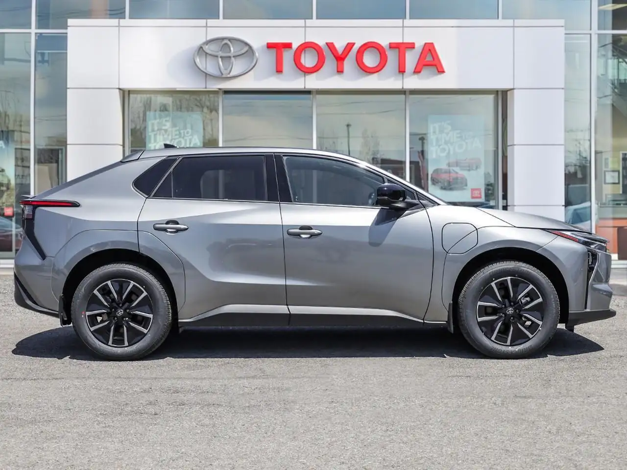 Toyota bZ снимка Toyota bZ