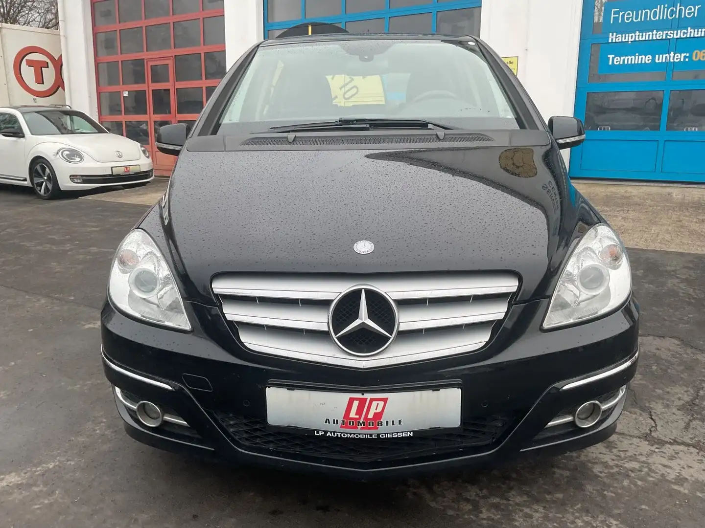 Mercedes-Benz B 180 Xenon Navi PDC SHZ Klima Black - 2