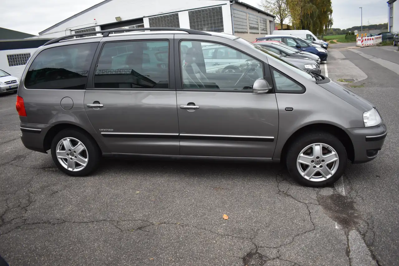 Volkswagen Sharan Highline KOMPLETT-UMBAU*SITZHZ*AHK*7-SITZE, foto 3