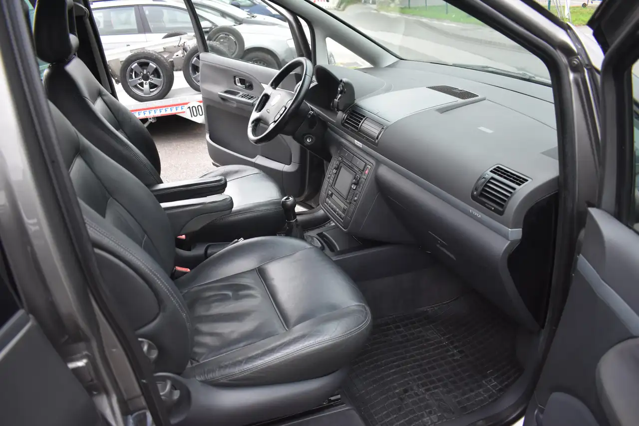 Volkswagen Sharan Highline KOMPLETT-UMBAU*SITZHZ*AHK*7-SITZE, foto 11