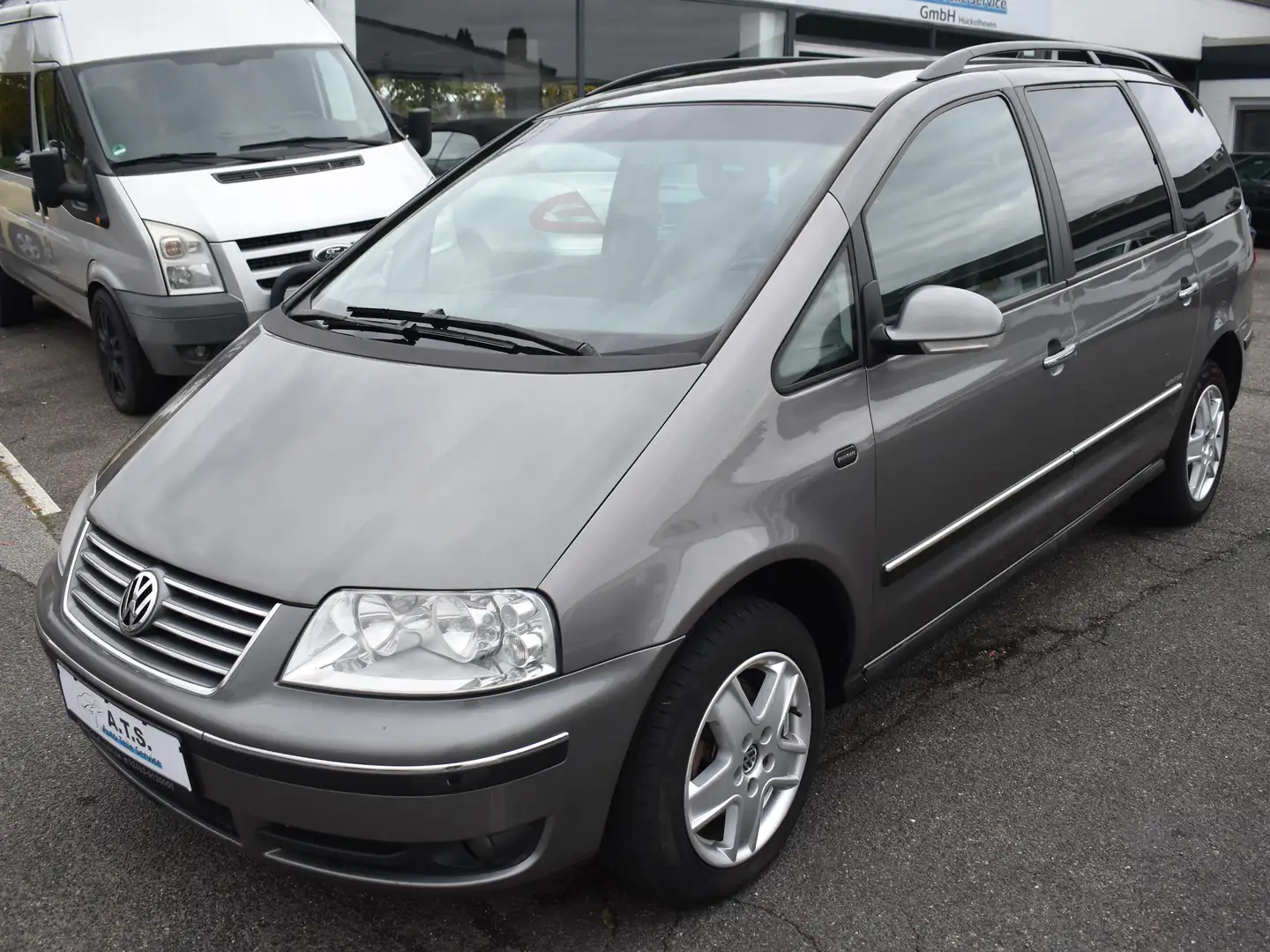 Volkswagen Sharan Sharan Highline KOMPLETT-UMBAU*SITZHZ*AHK*7-SITZE Grau - 1