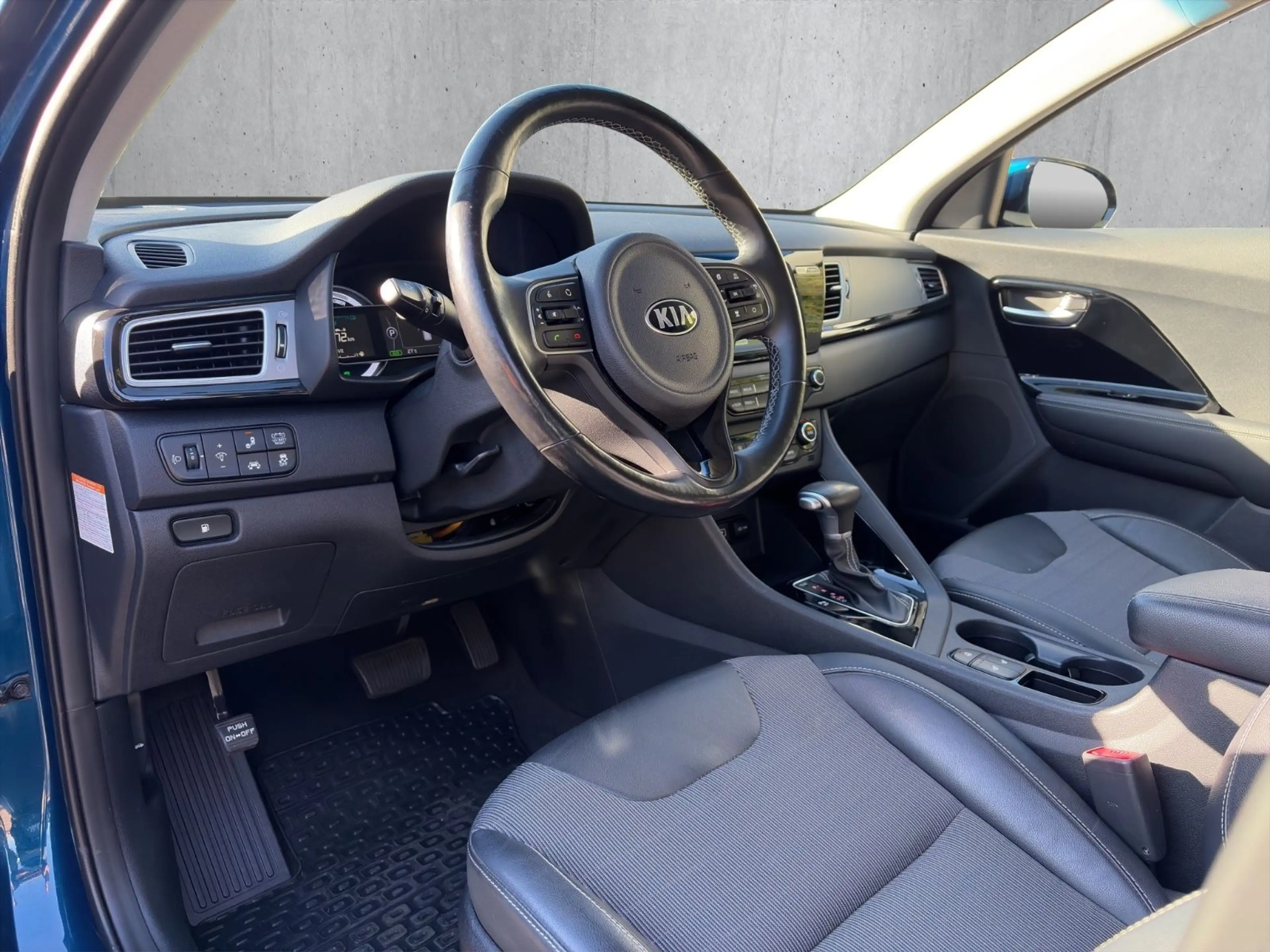 Kia Niro Vision KAMERA/CARPLAY/PDC/NAVI/SHZ/ACC — photo 12