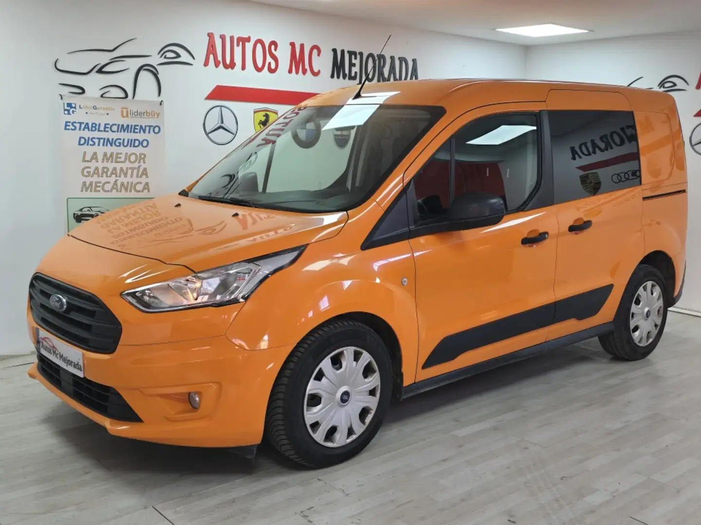 Ford Tourneo Connect Grand 1.5TDCi Titanium 100 - 1