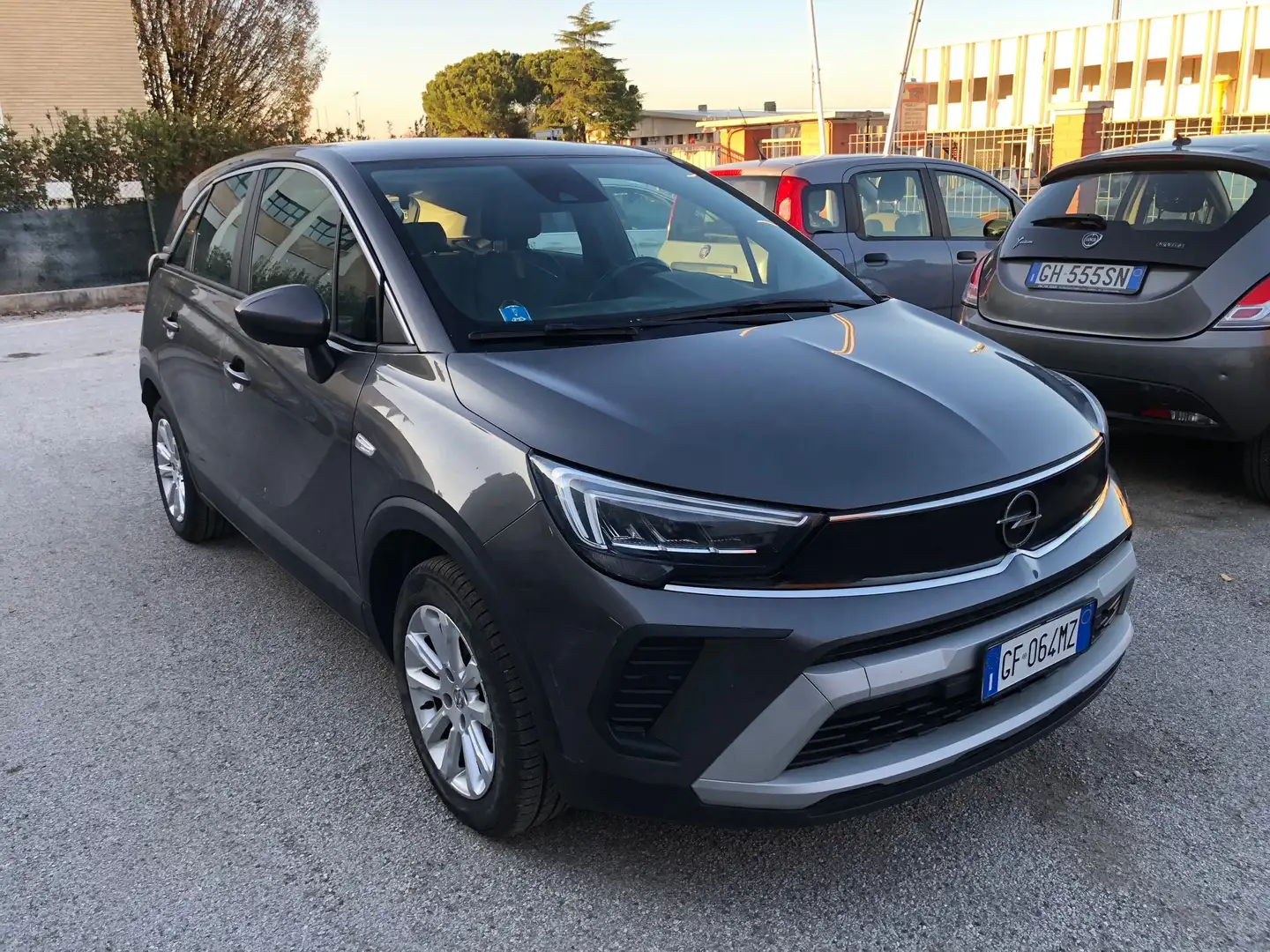 Opel Crossland X 2021 1.2 Elegance s Grau - 1