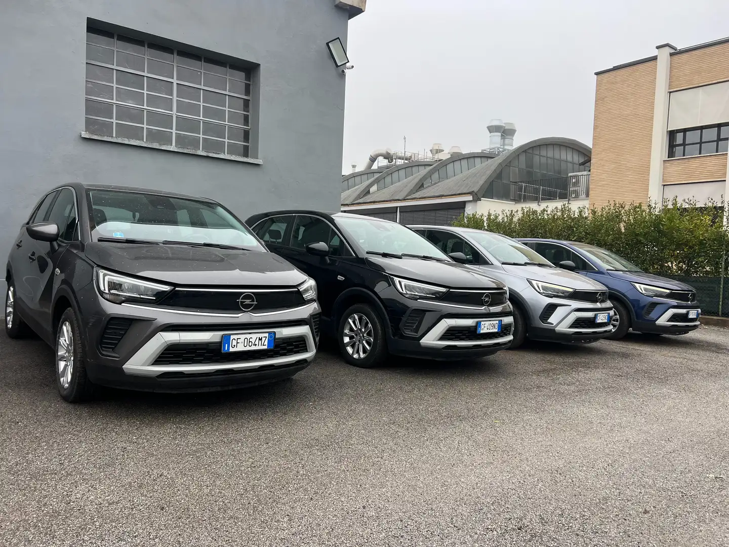 Opel Crossland X 2021 1.2 Elegance s Grigio - 1