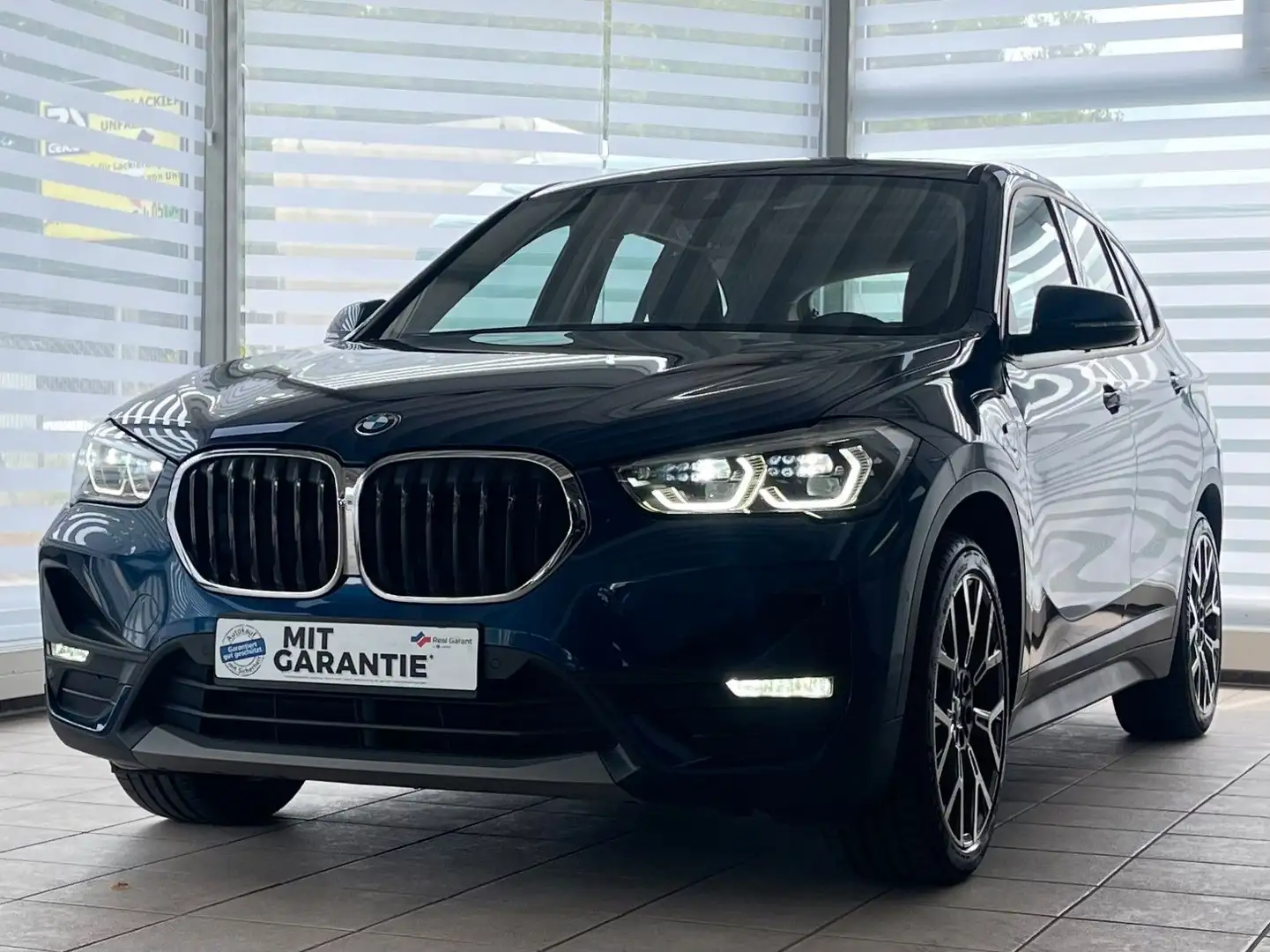 BMW X1 xDrive 25e Aut. LEDER PANO KAMERA HUD Memory Bleu - 1