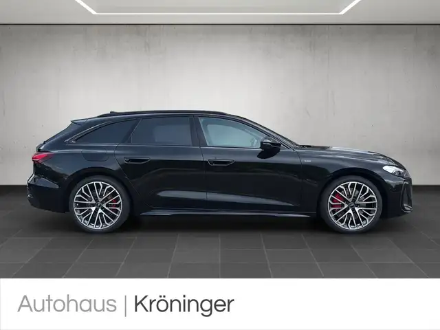 Audi A5 view 4