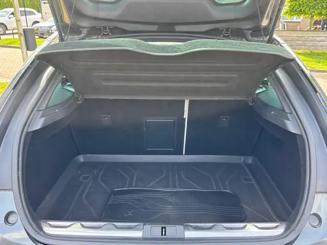 Citroen DS5 view 14