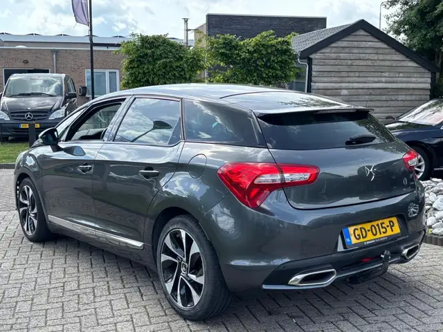 Citroen DS5 view 8