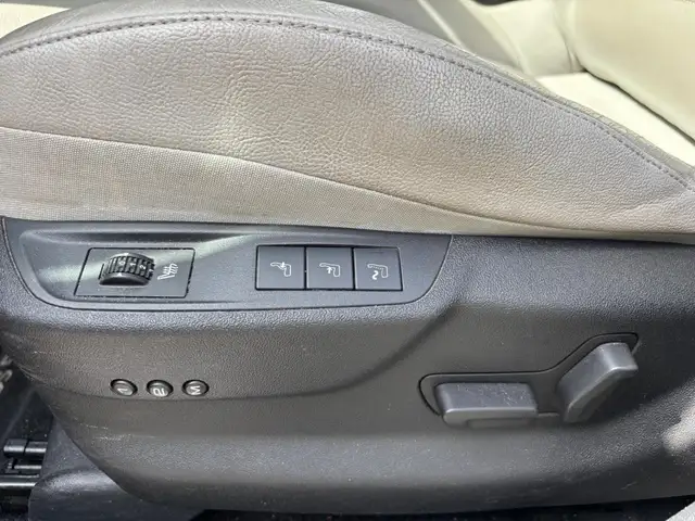 Citroen DS5 view 15