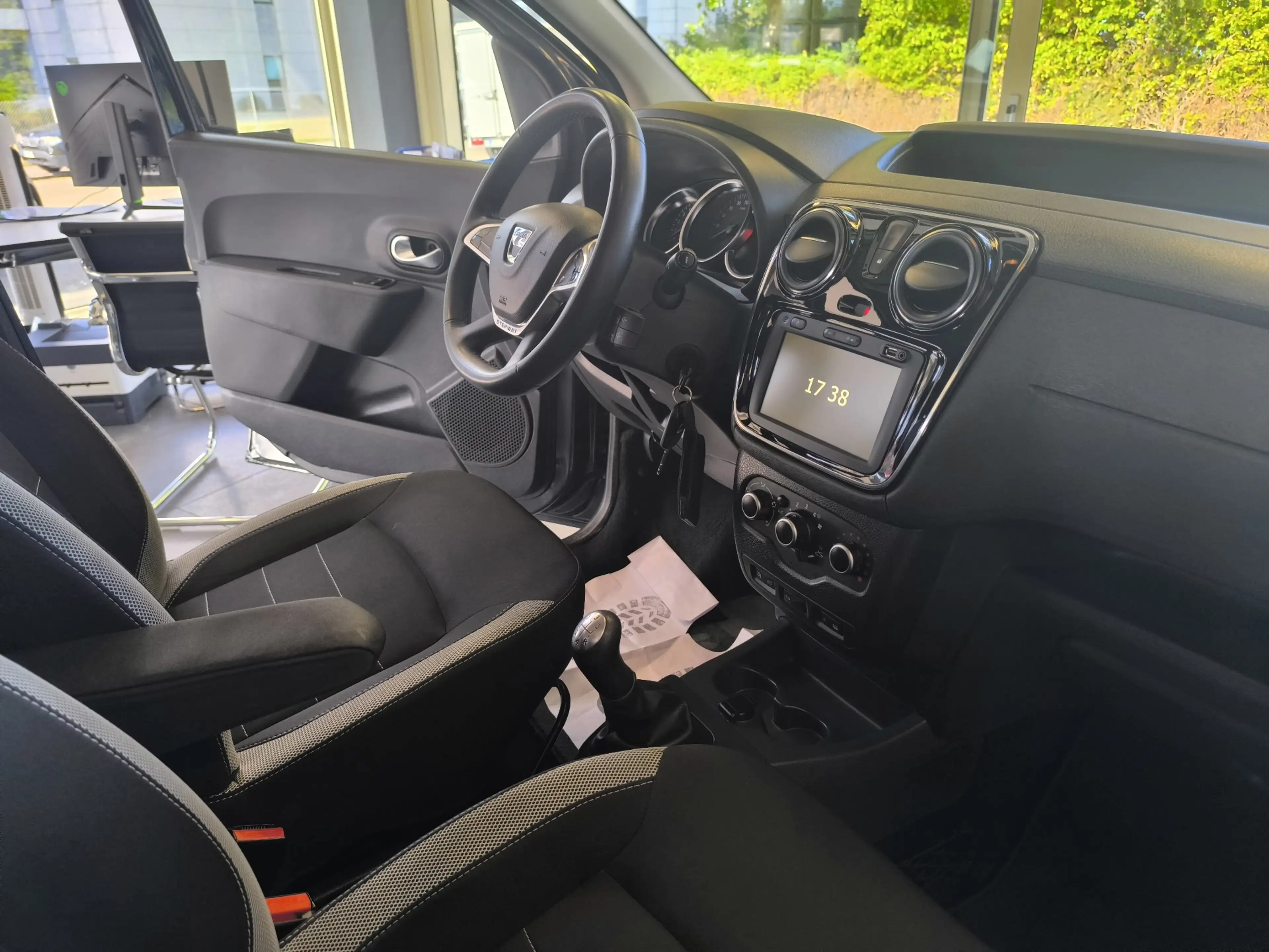Dacia Dokker Stepway.-Navigation.-Sitzh.-Kamera.-Bluet.-PDC.-Temp.- — photo 13