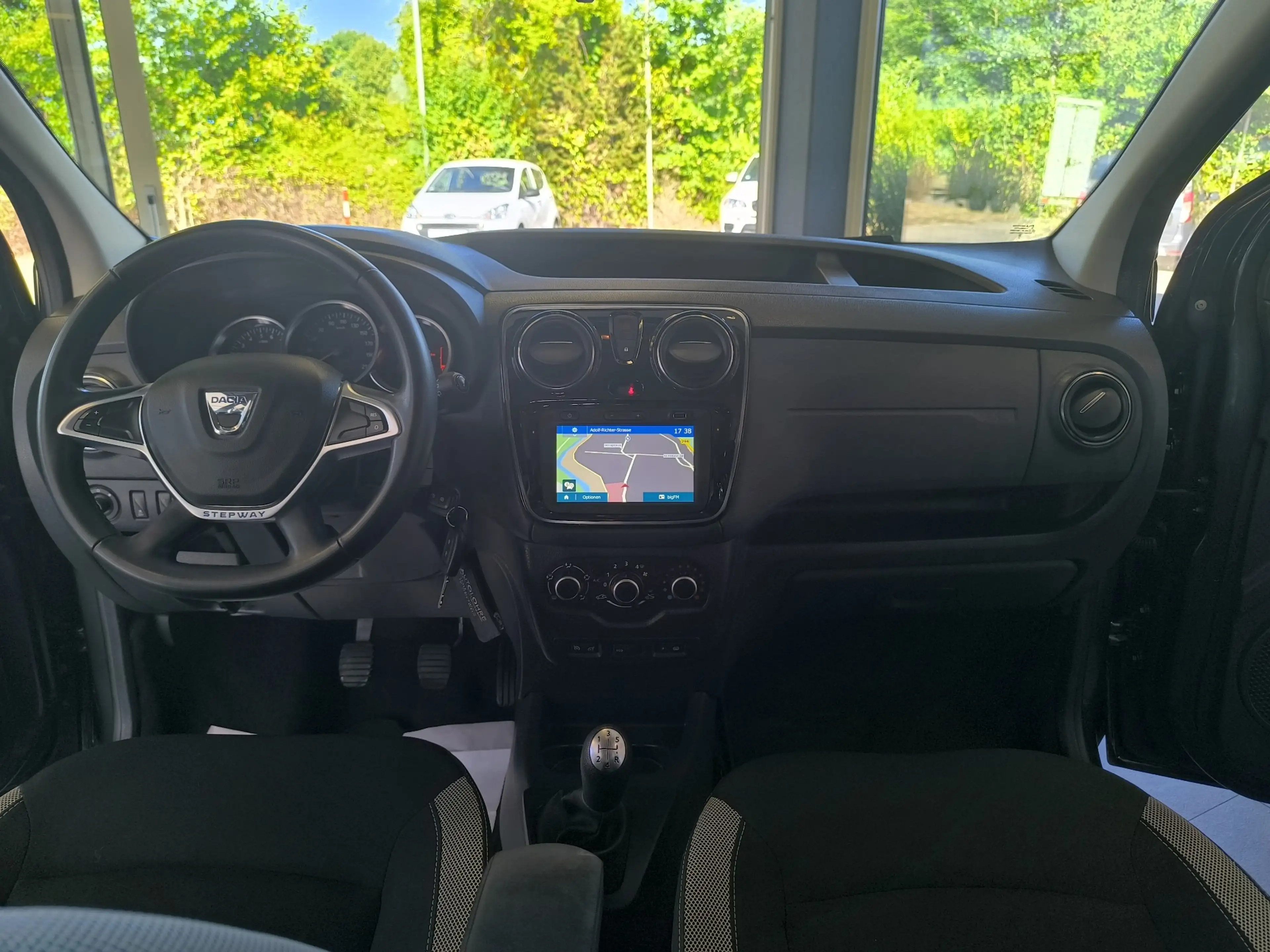 Dacia Dokker Stepway.-Navigation.-Sitzh.-Kamera.-Bluet.-PDC.-Temp.- — photo 11