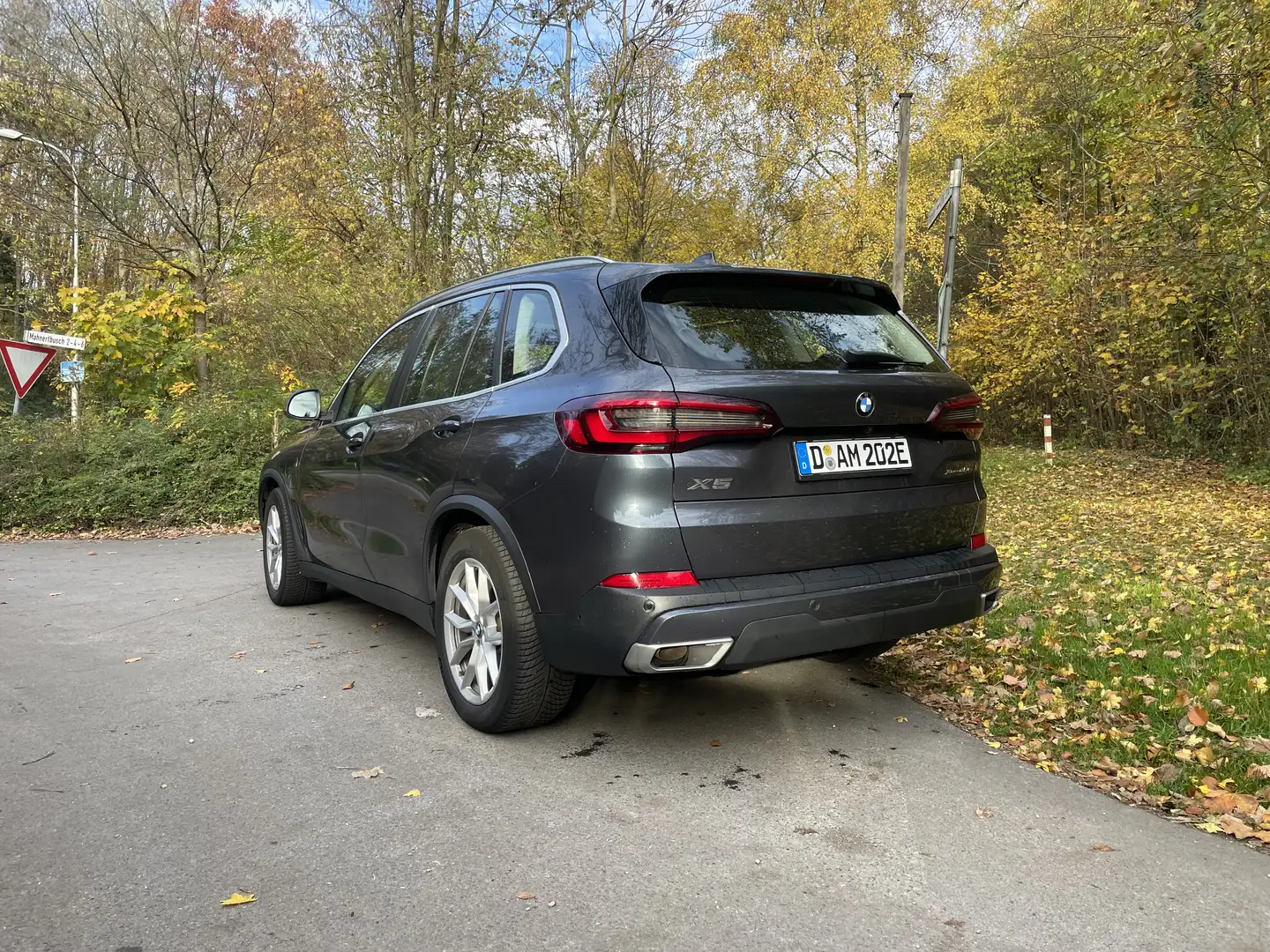 BMW X5 xDrive 45 e Gris - 1