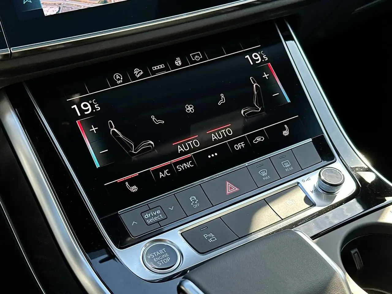 Audi Q7 снимка Audi Q7