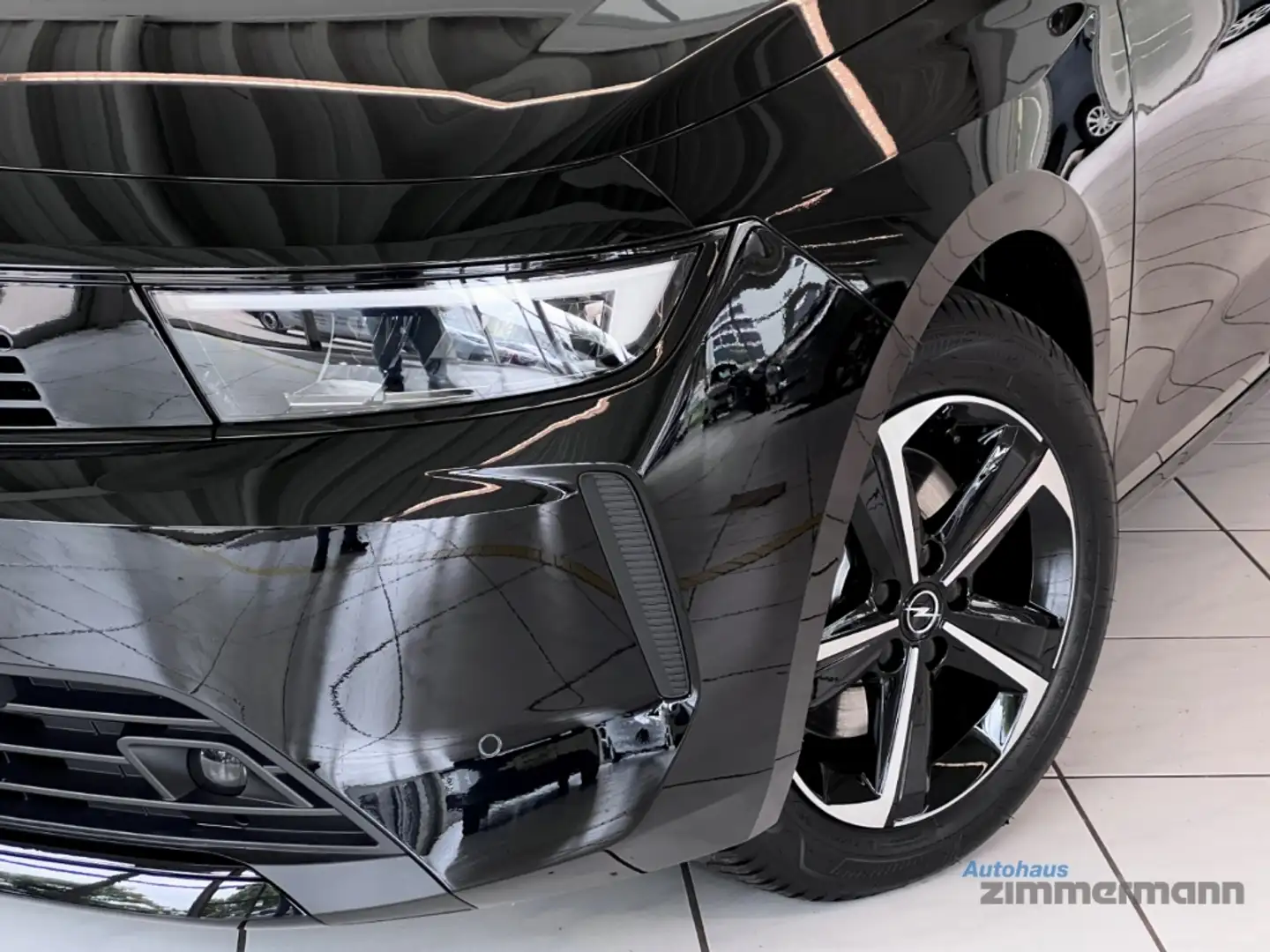 Opel Astra L Sports Tourer Enjoy 1.2 Turbo LED Klimaautom App Schwarz - 2