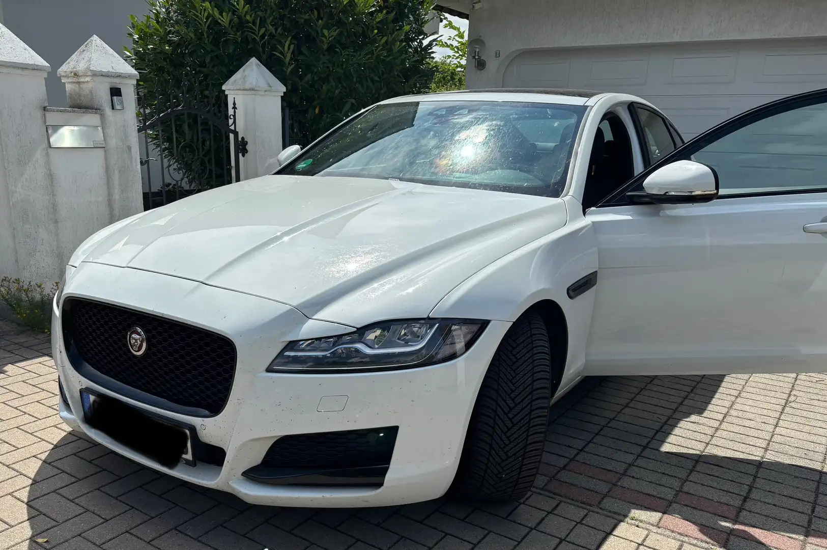 Jaguar XF XF 30d Aut. Prestige Weiß - 1