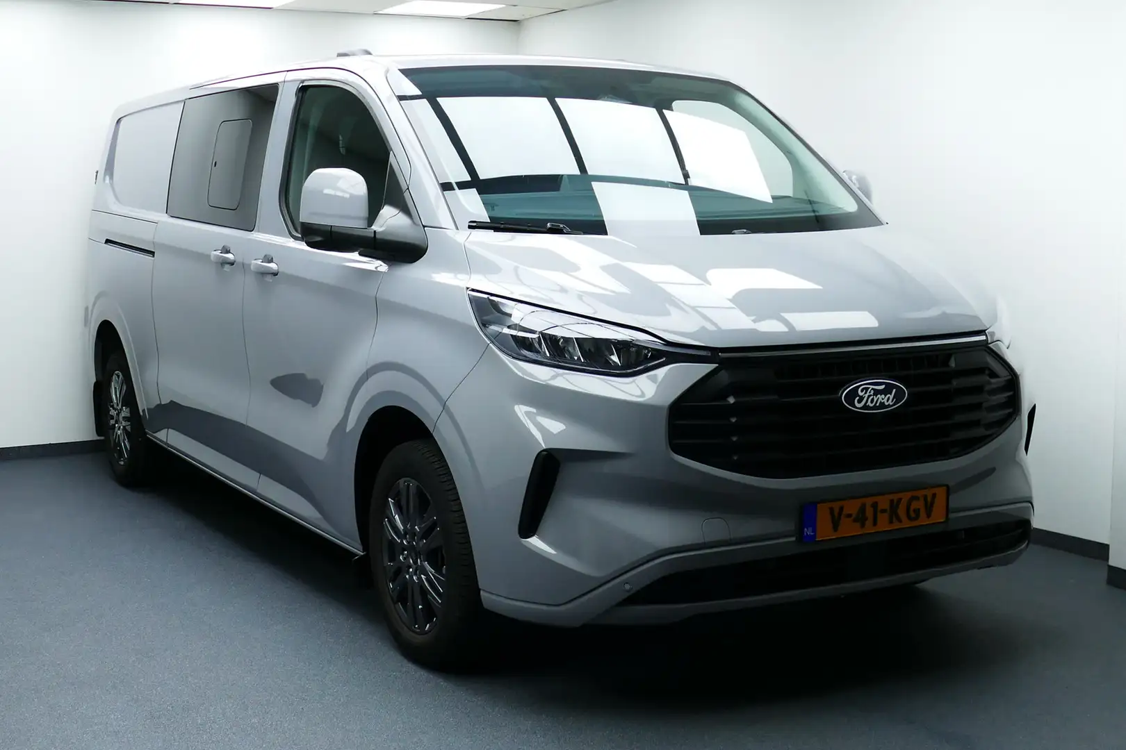 Ford Transit Custom 320 2.0 170Pk TDCI L2H1 Limited DC 2xSchuifdeur, N Grau - 1