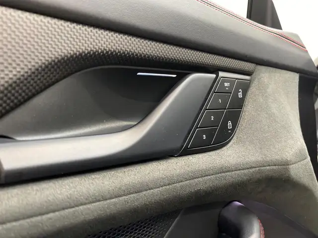 Porsche Taycan view 23