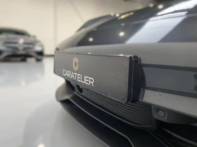 Porsche Taycan view 9