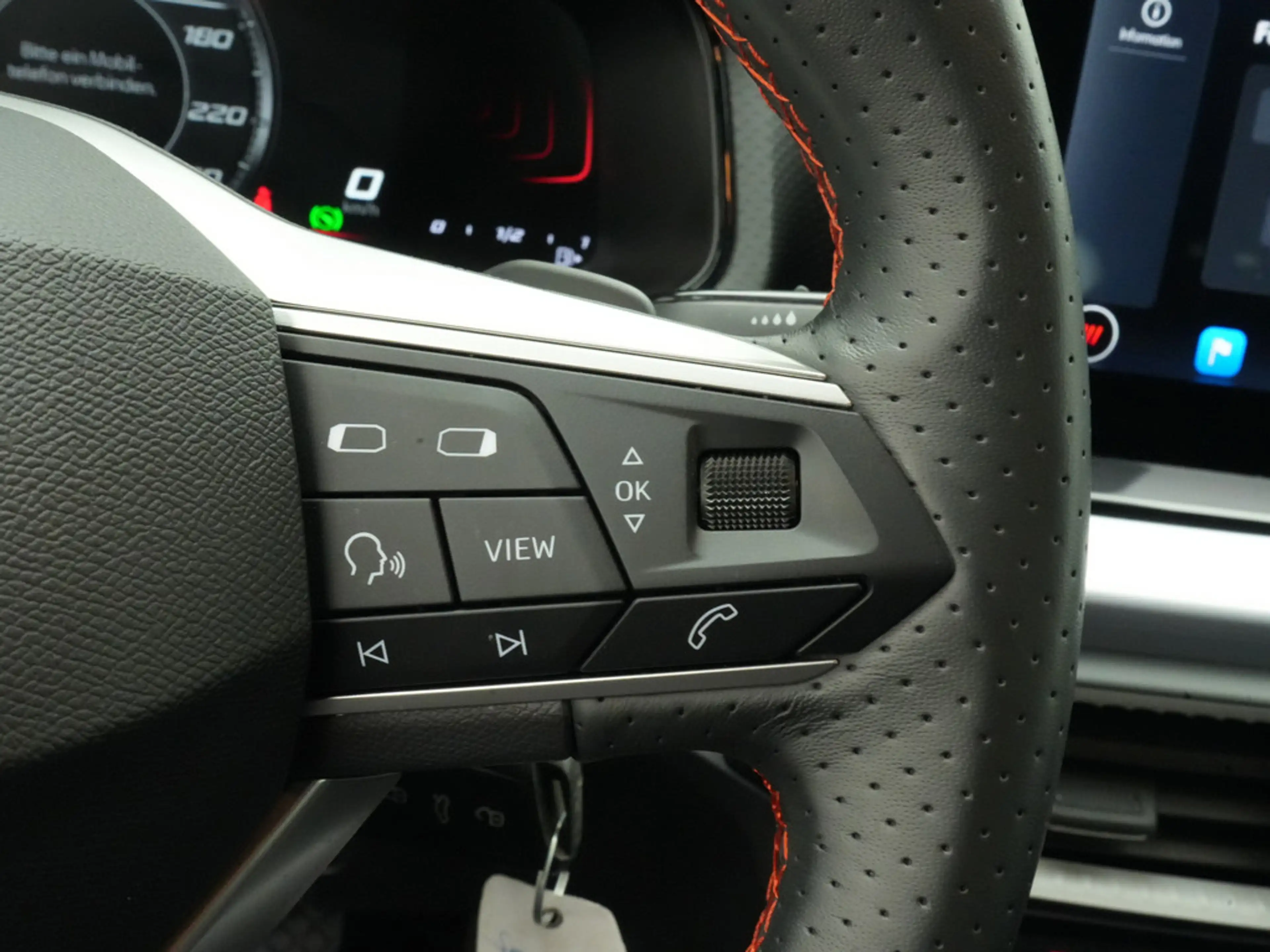 SEAT Arona FR DSG VIRT LED KAM PDC NAVI SHZ KLIMA — photo 10