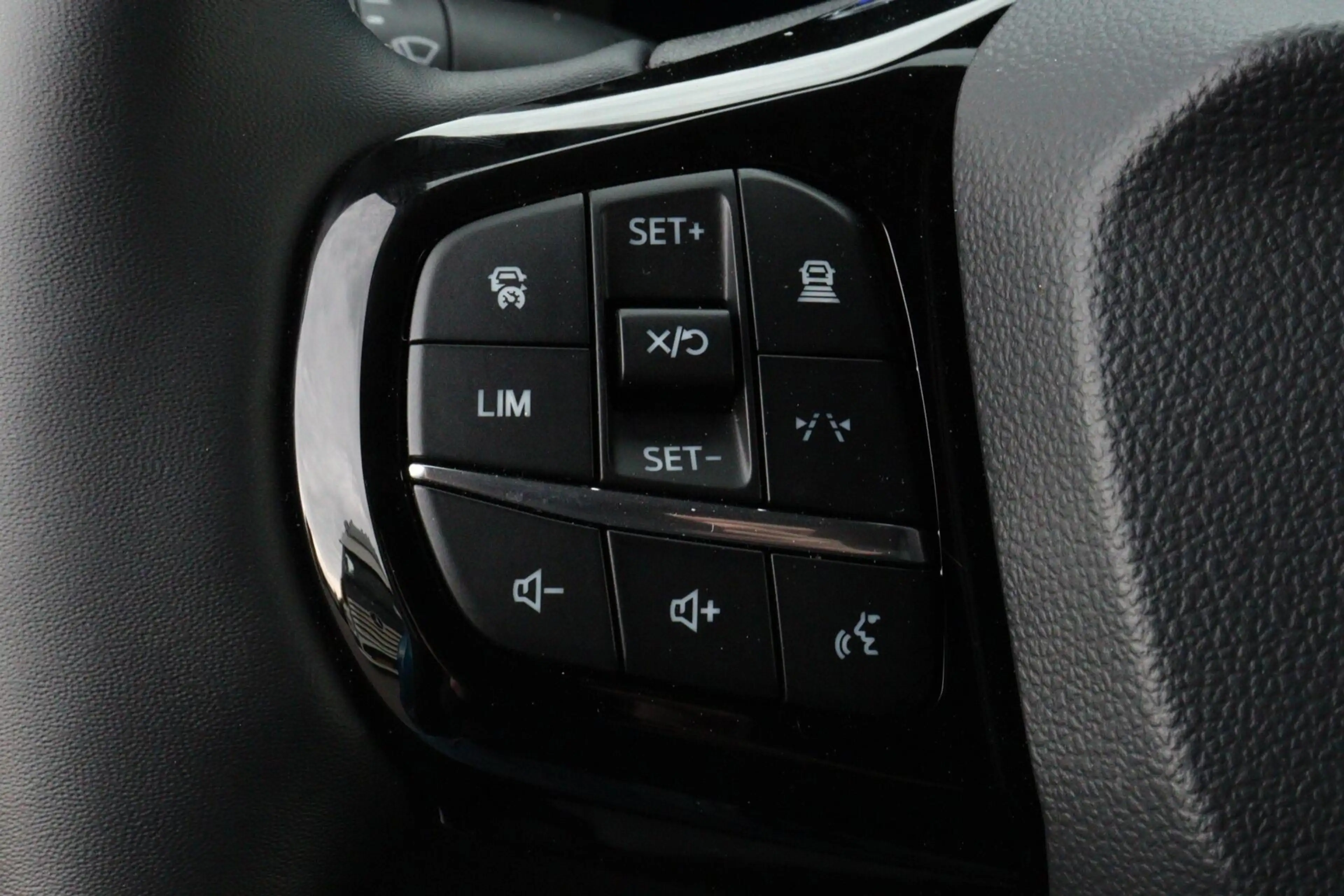 Ford E-Transit Cour. Limited 44 kWh l FULL OPTION l NAVI l CLIMAT — photo 24