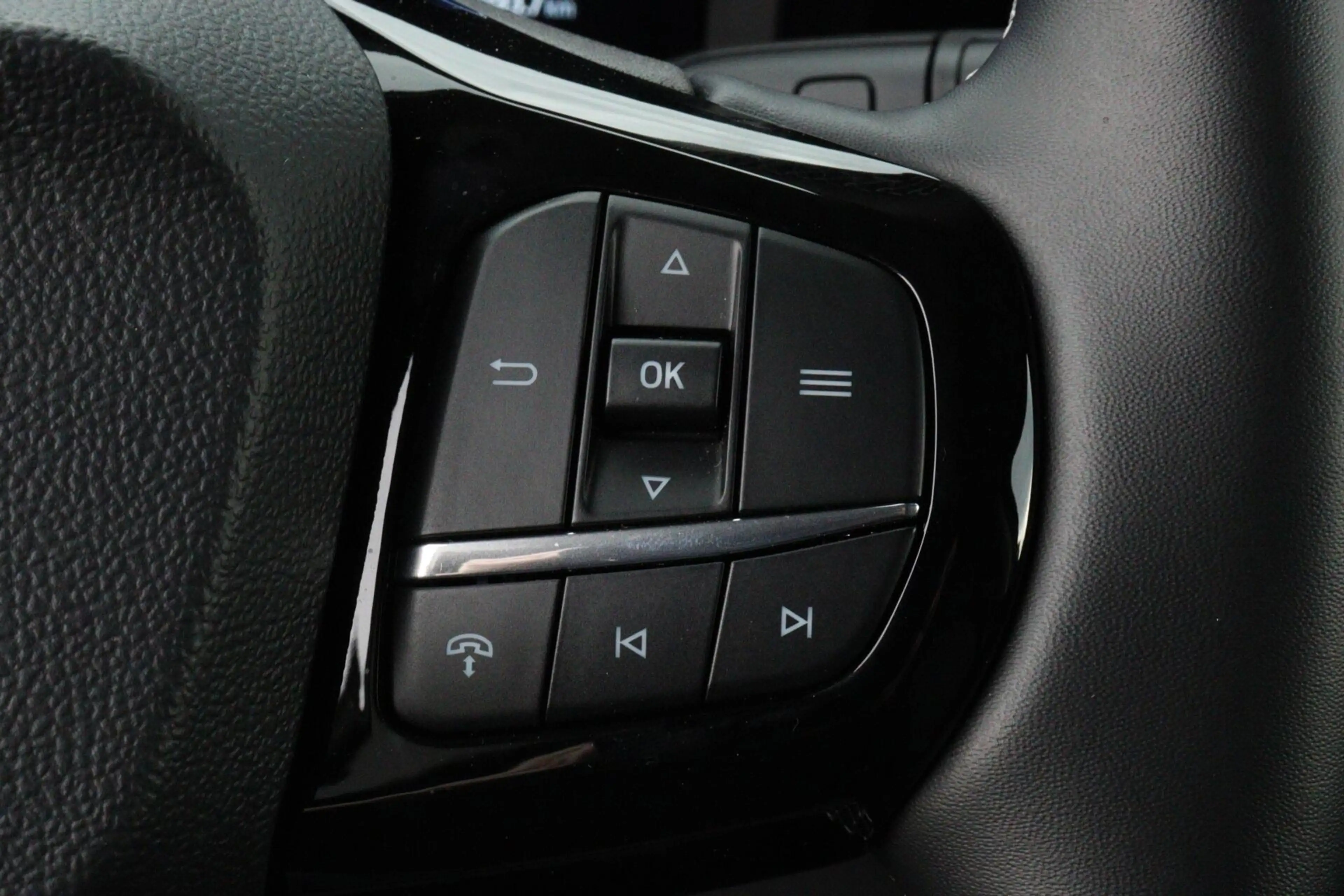 Ford E-Transit Cour. Limited 44 kWh l FULL OPTION l NAVI l CLIMAT — photo 25