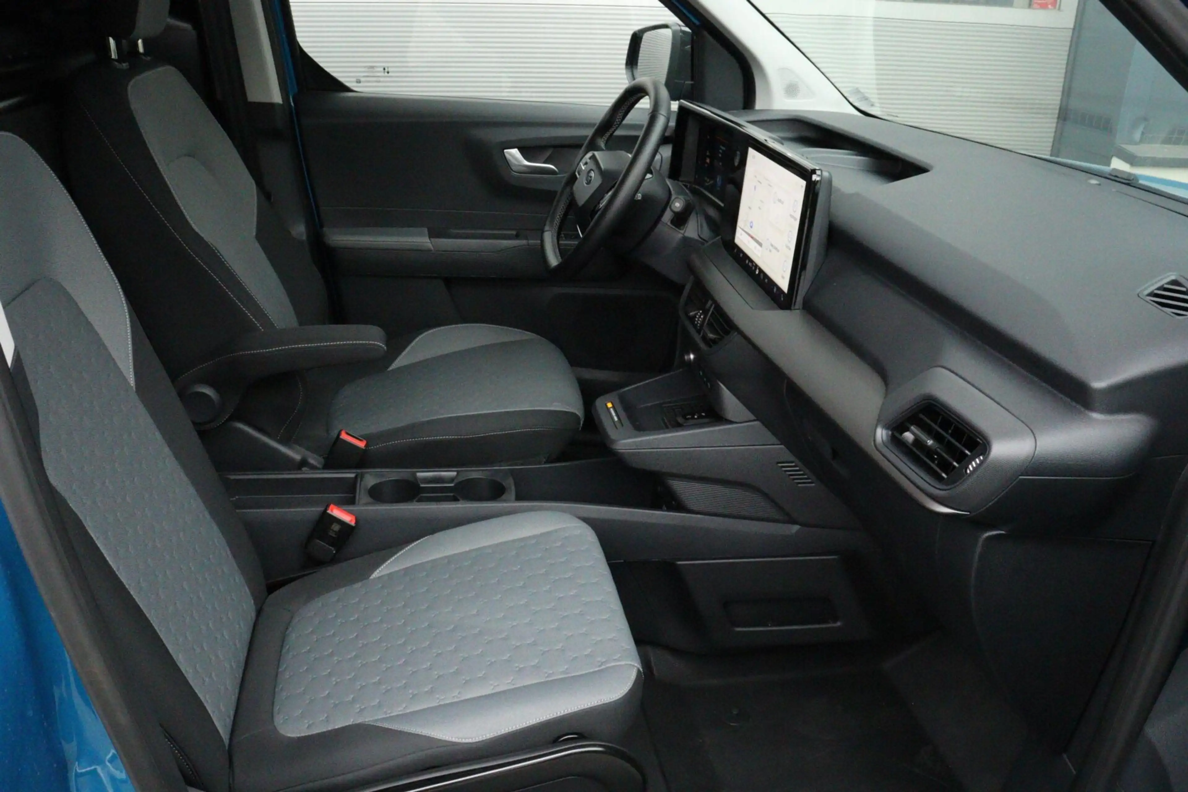 Ford E-Transit Cour. Limited 44 kWh l FULL OPTION l NAVI l CLIMAT — photo 17