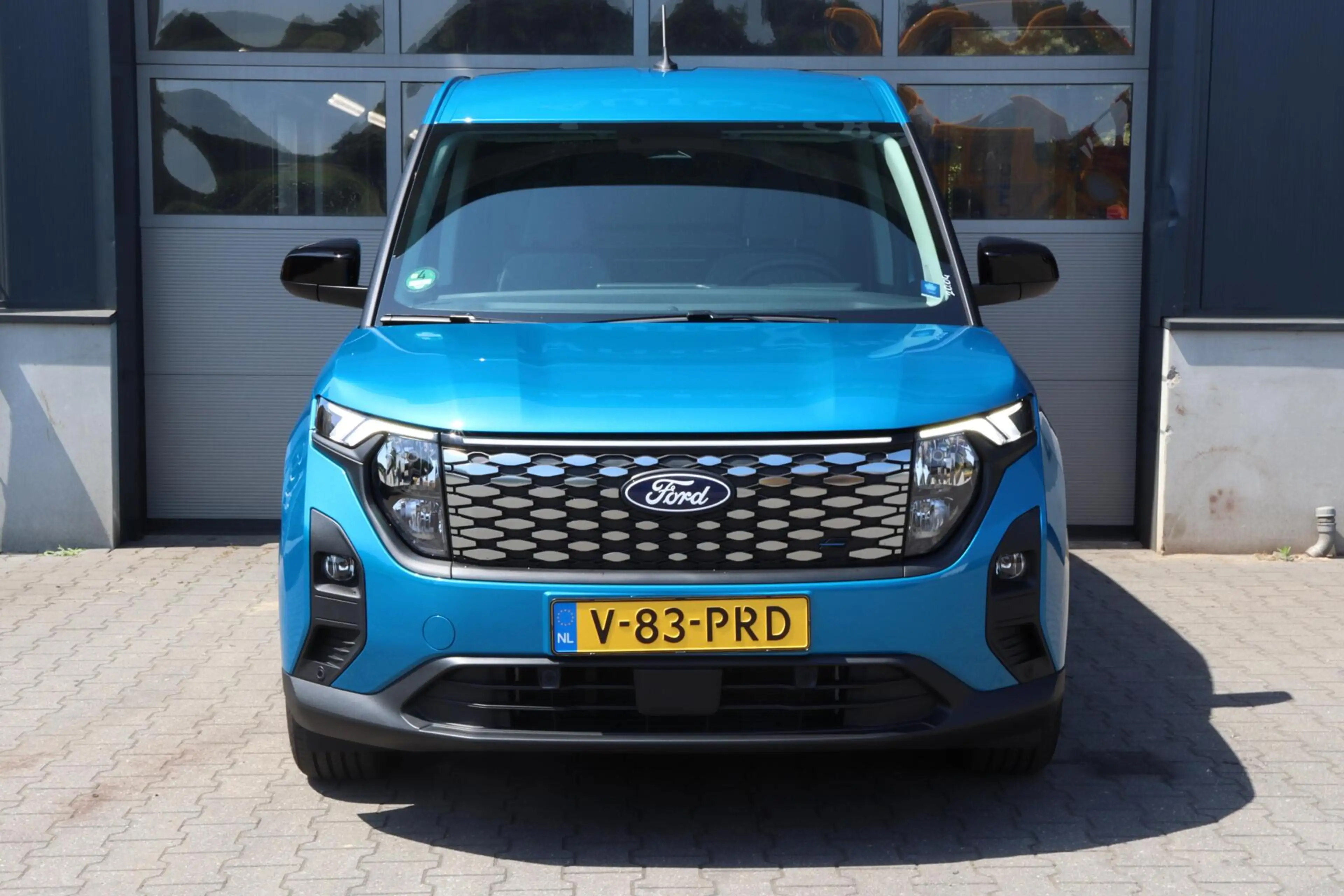 Ford E-Transit Cour. Limited 44 kWh l FULL OPTION l NAVI l CLIMAT — photo 11