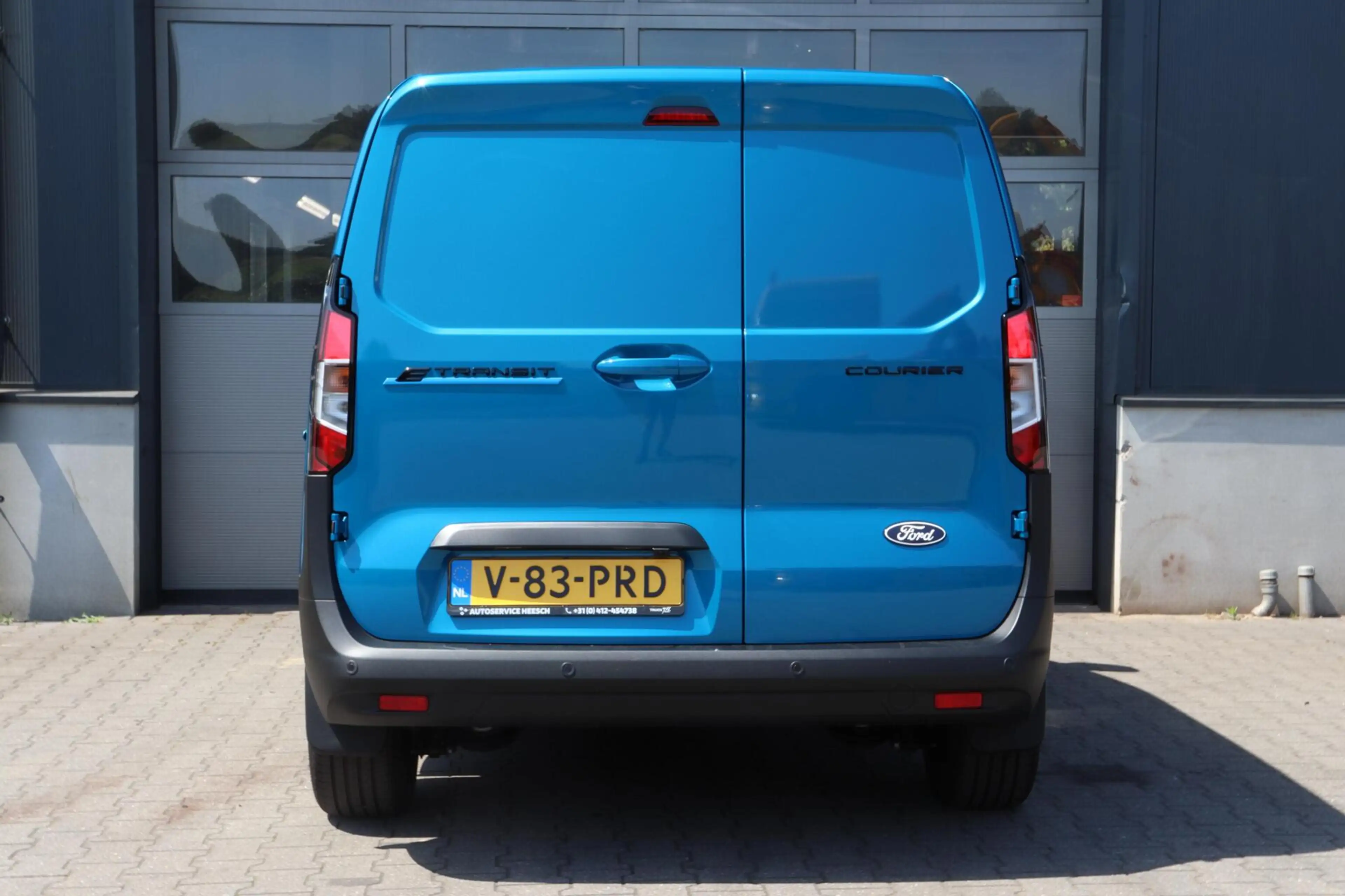 Ford E-Transit Cour. Limited 44 kWh l FULL OPTION l NAVI l CLIMAT — photo 15
