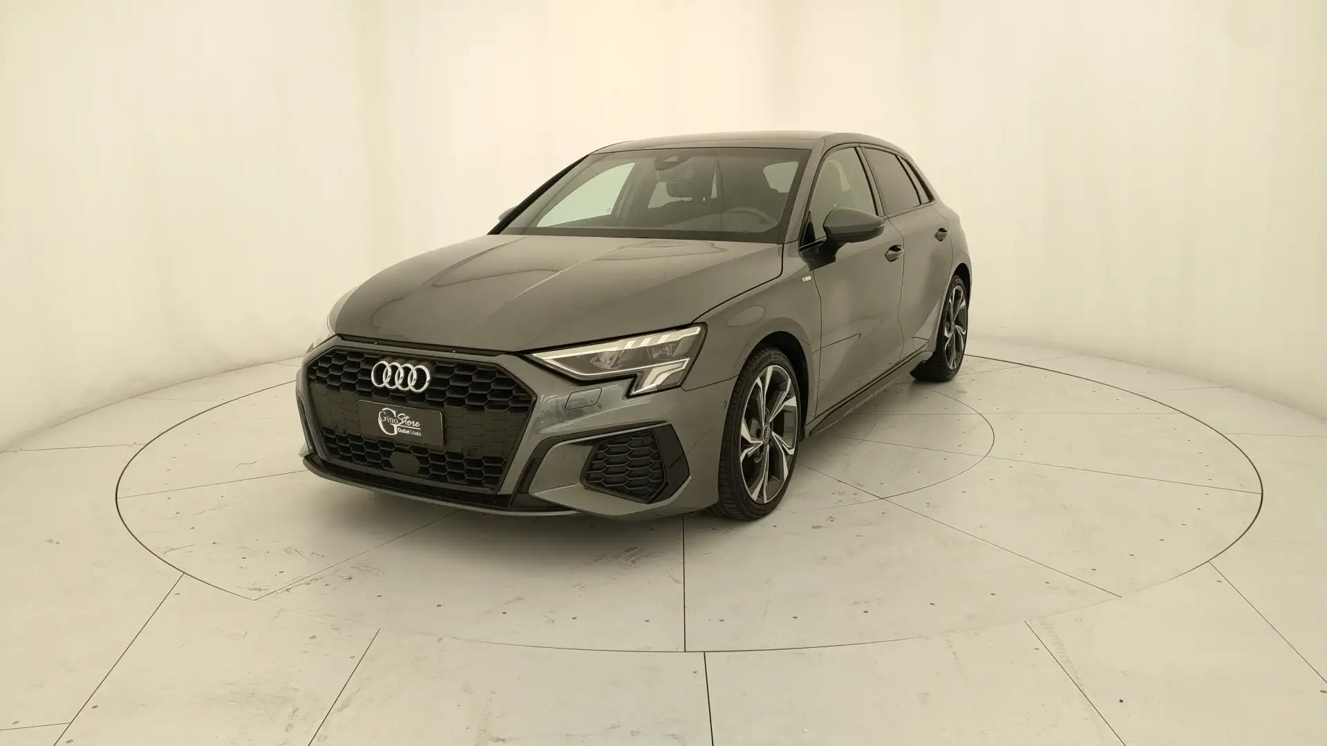 Audi A3 Sportback 30 2.0 tdi S line edition s-tronic Grijs - 1