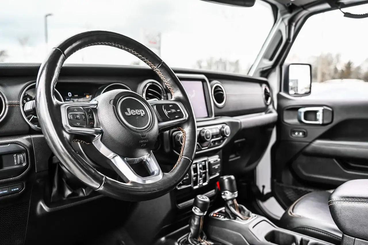 Jeep Wrangler снимка Jeep Wrangler